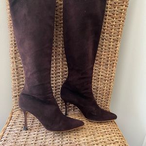 Manolo Blahnik brown suede tall boot with high heel, size 38 (7.5)- FABULOUS